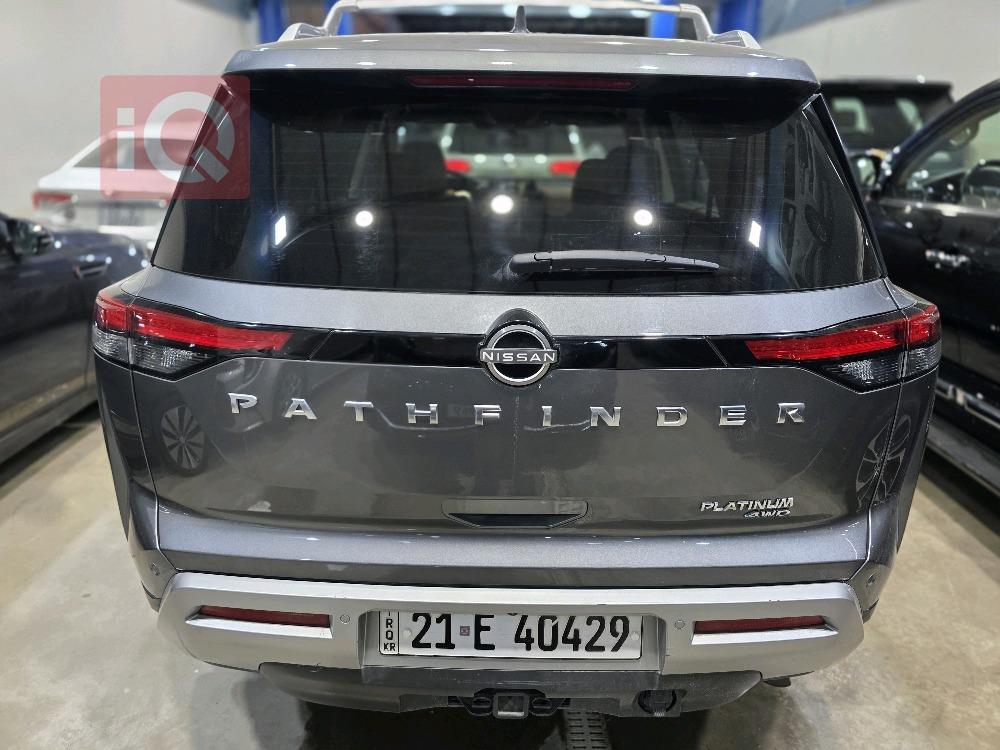 نیسان پاسفایندەر